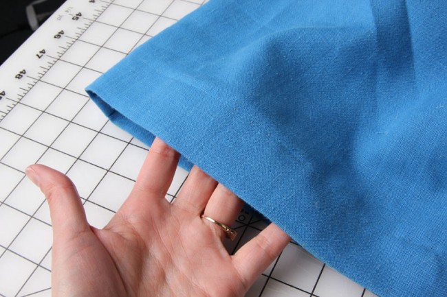 How to Blind Hem Stitch (with Pictures) - wikiHow
