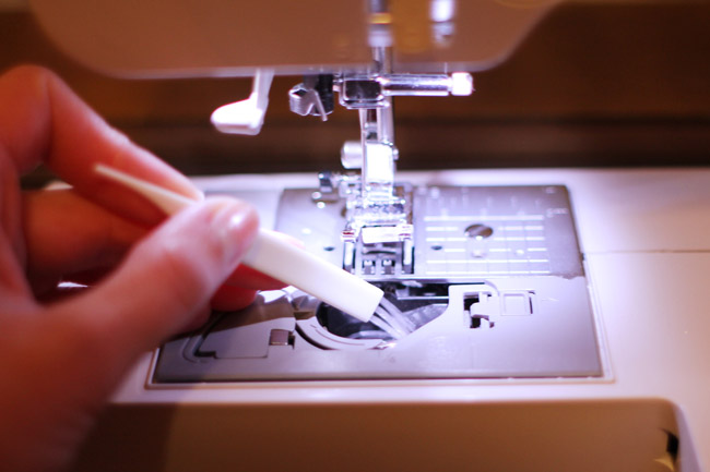 sewing-machine-maintenance-3