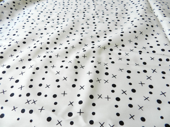 circles-and-crosses-fabric
